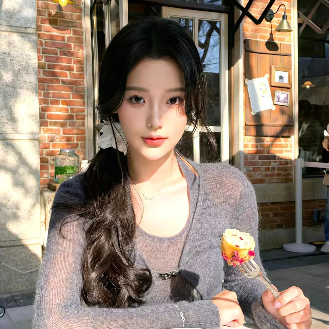 辰星降临之国的妮娜海报